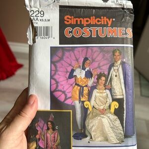 4/$50 Simplicity 9229 Halloween medieval costume sale pattern XS-M 🪡